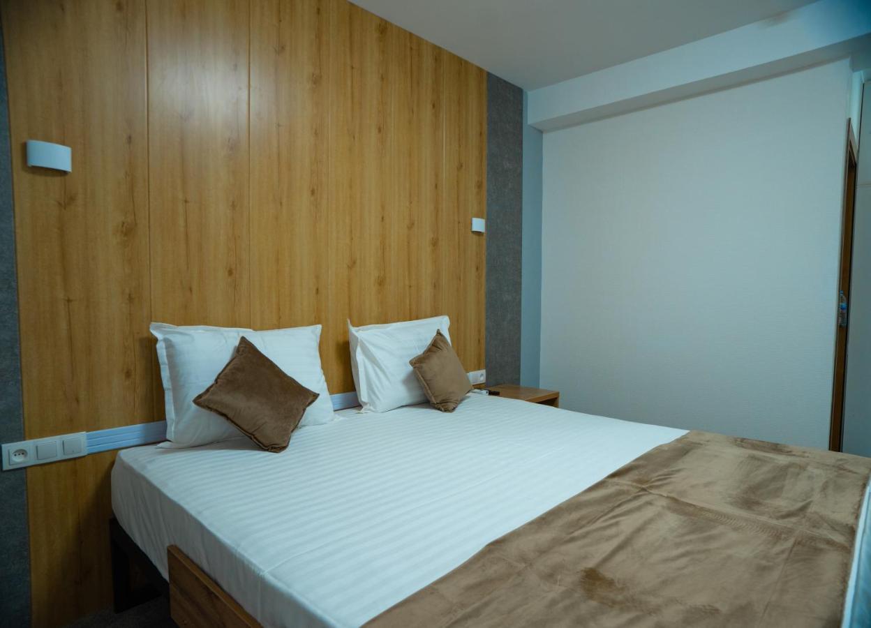 Demure Hotel Tashkent Exterior photo